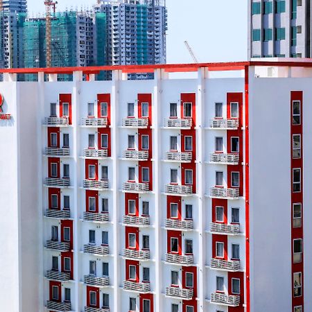 Red Planet Ortigas Hotel Mandaluyong Exterior photo