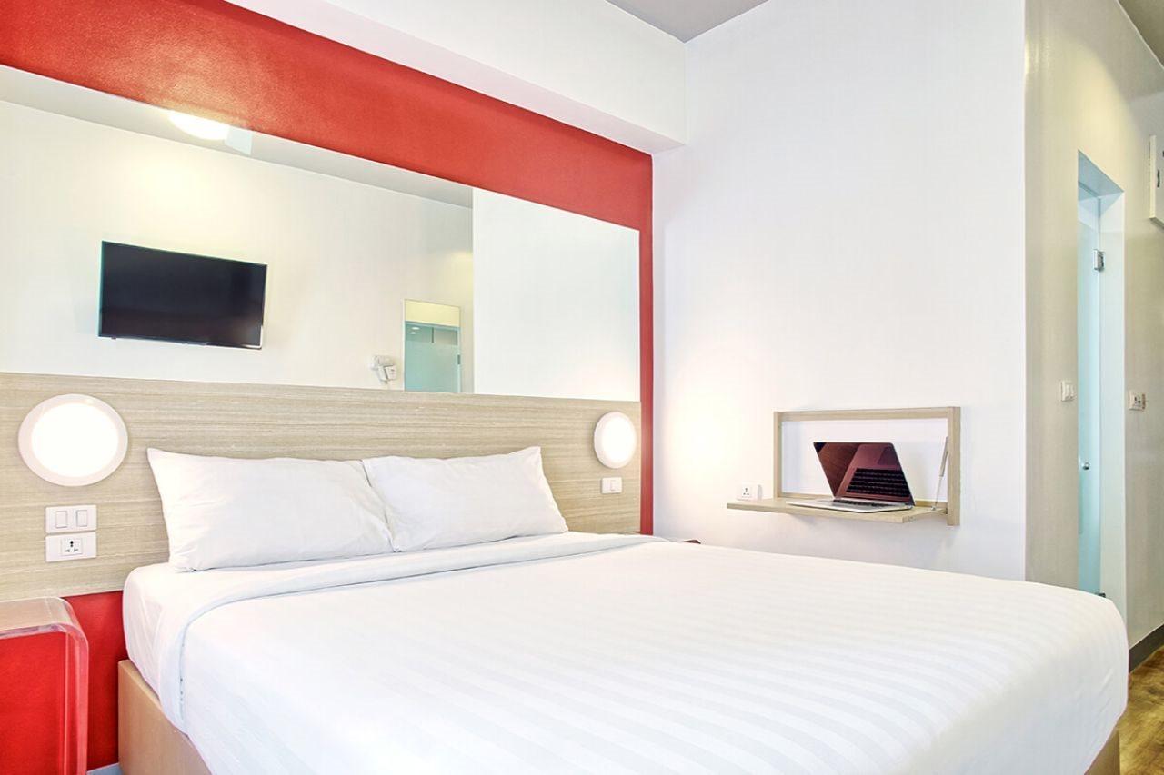 Red Planet Ortigas Hotel Mandaluyong Exterior photo