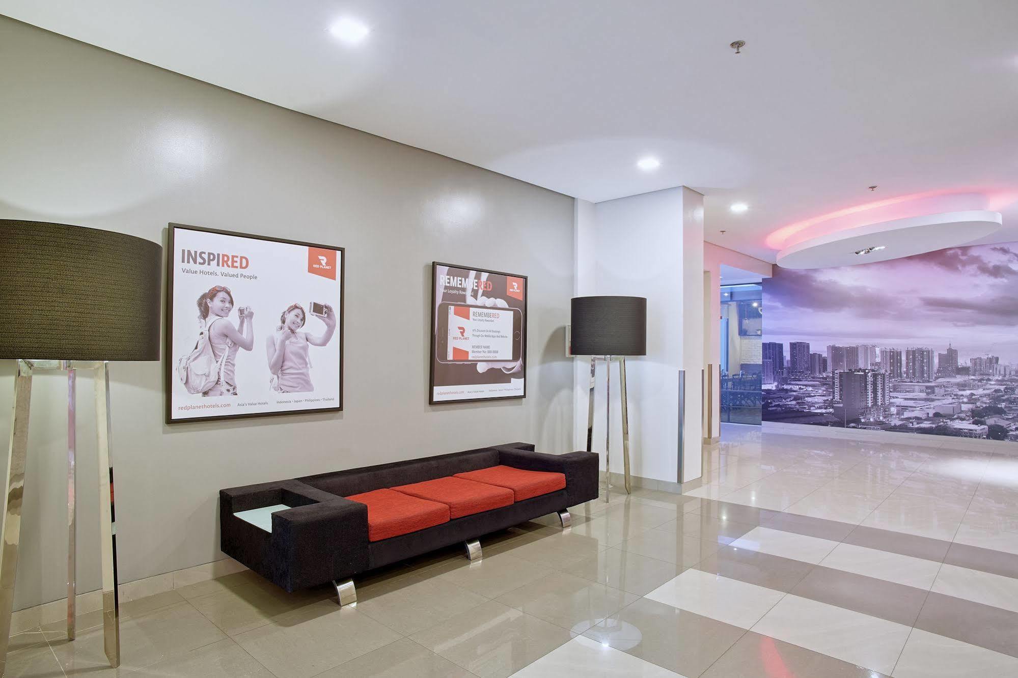 Red Planet Ortigas Hotel Mandaluyong Exterior photo